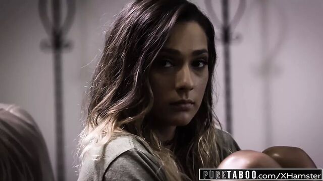 Трах видео №271405 - trahino.net