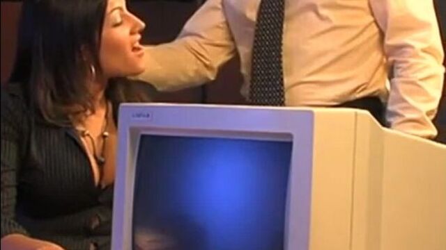 Трах видео №379236 - trahino.net