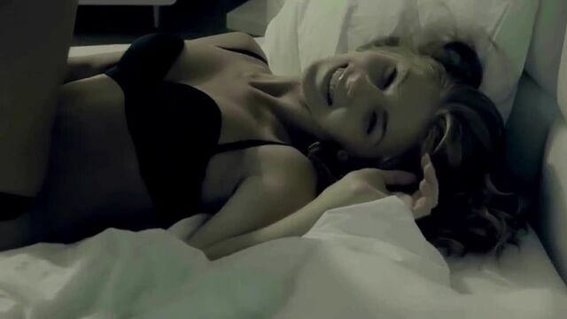 Трах видео №403403 - trahino.net