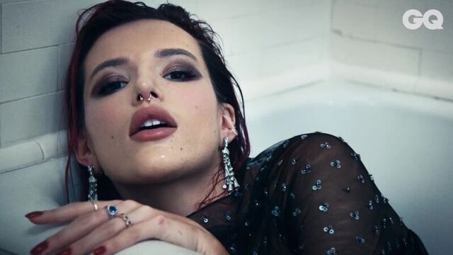 Трах видео №449389 - trahino.net