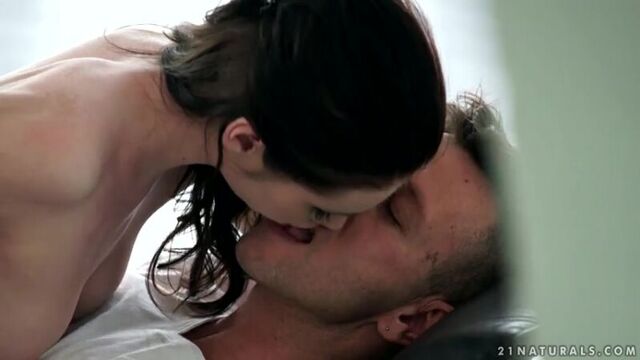 Трах видео №367047 - trahino.net