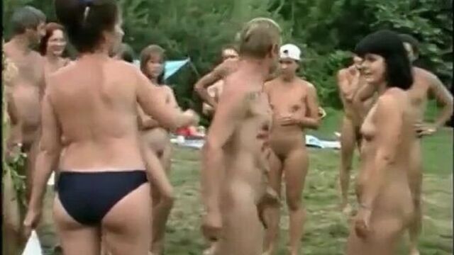 Группа поющие трусы голые - смотреть порно видео